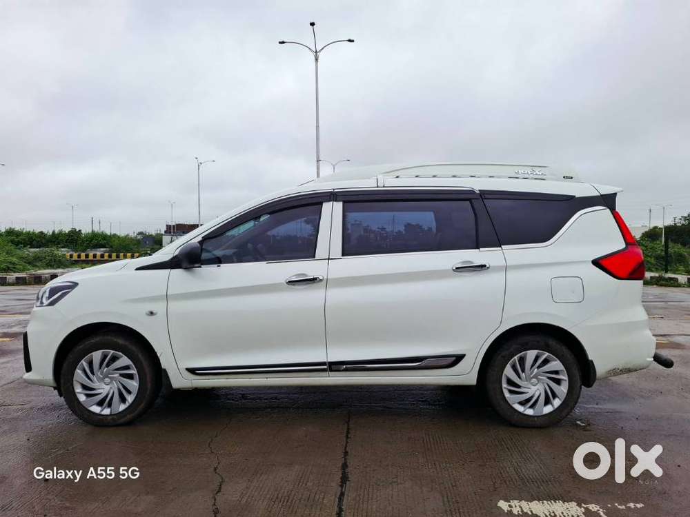 Maruti Suzuki Ertiga 1.5 Vxi, 2026, Petrol