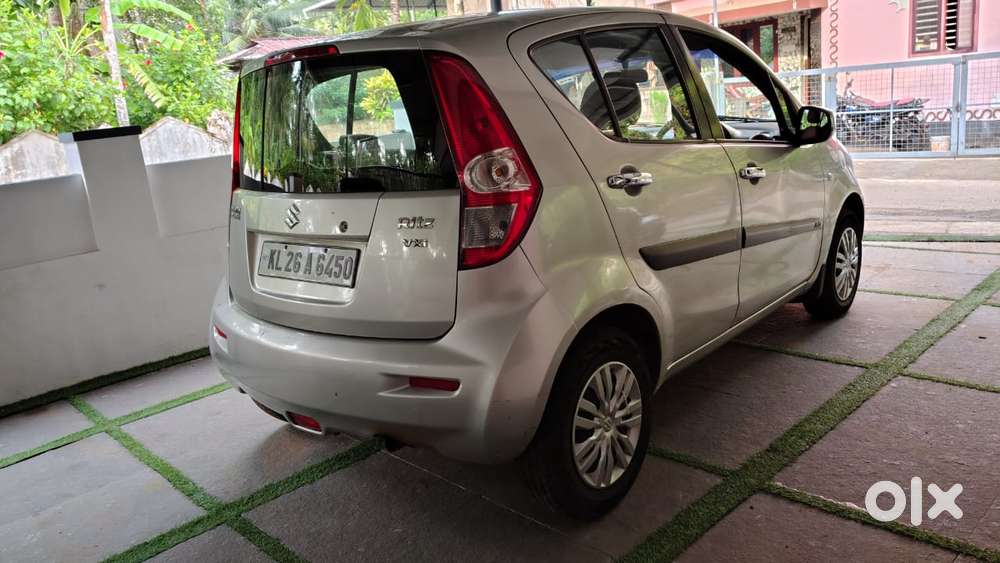 Maruti Suzuki Ritz Vxi, 2009, Petrol