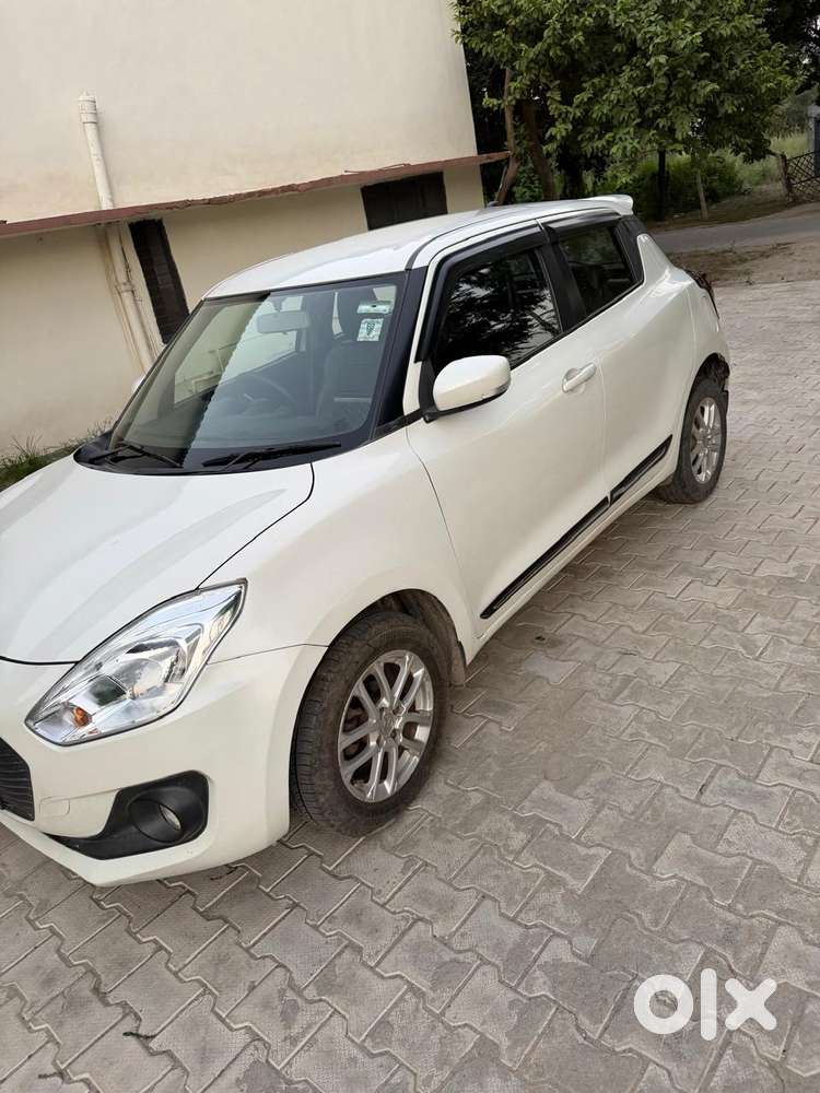 Maruti Suzuki Swift Vxi + Manual, 2020, Petrol