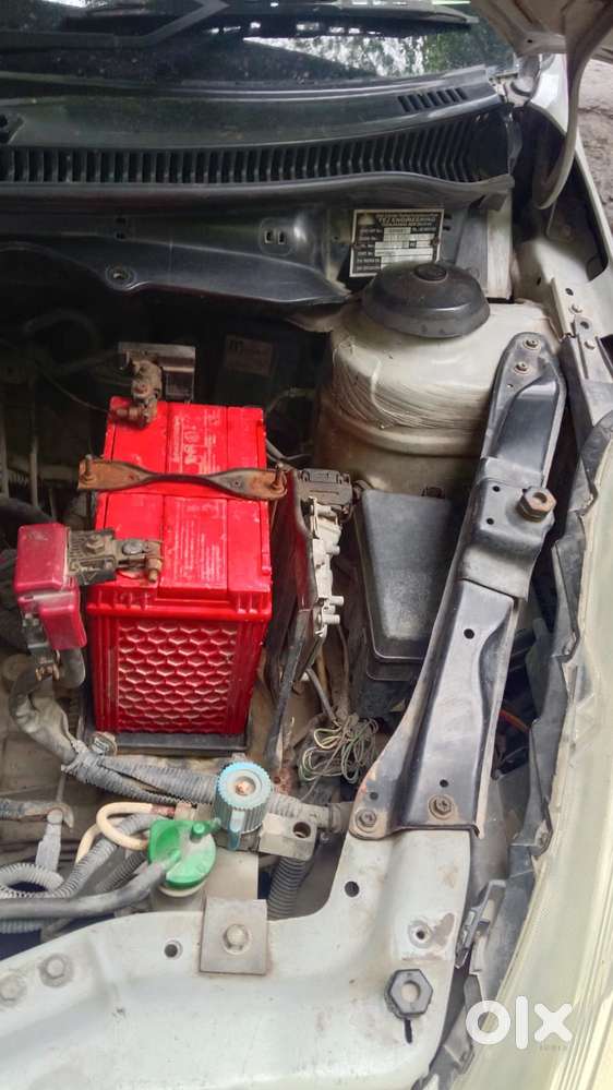 Maruti Suzuki Swift Dzire Lxi Option, 2016, Cng & Hybrids