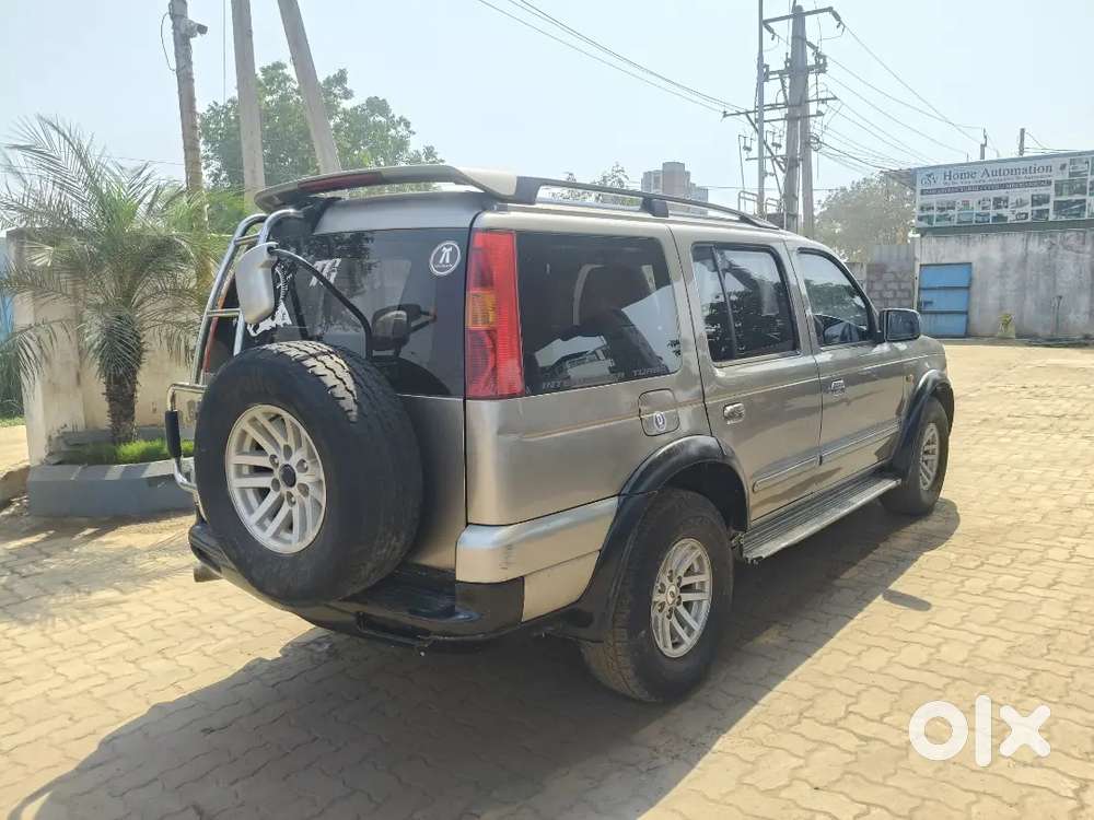 Ford Endeavour 2004