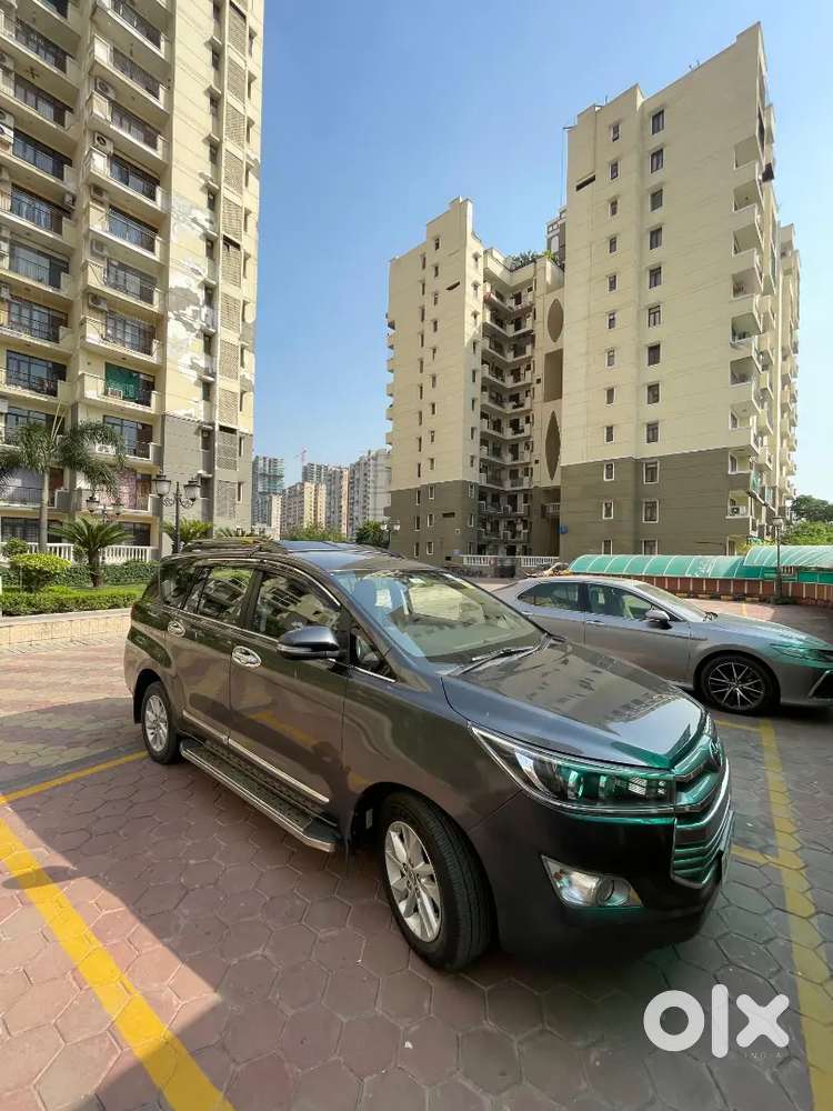 Toyota Innova Crysta 2017