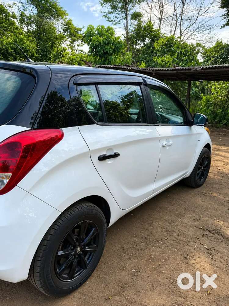 Hyundai I20 Sportz Petrol 2013