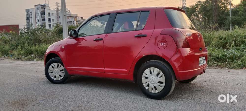 Maruti Suzuki Swift Vxi Bsiii, 2005, Petrol