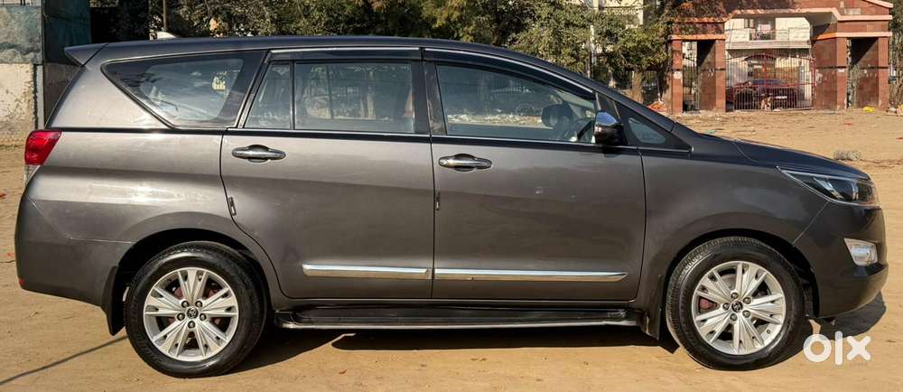 Toyota Innova Crysta 2.8z Automatic, 2018, Diesel