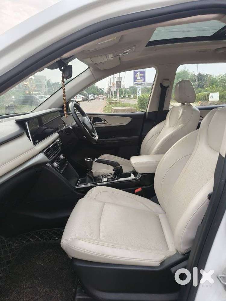 Mahindra Xuv700 2.2 Ax 7 Diesel Mt Str, 2024, Diesel