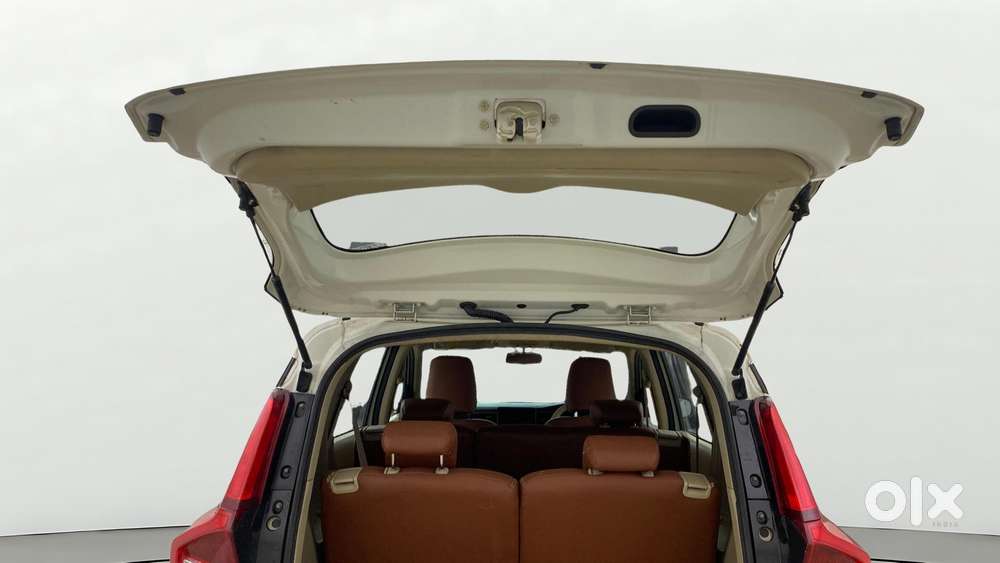 Maruti Suzuki Ertiga Zxi At Petrol, 2020, Petrol