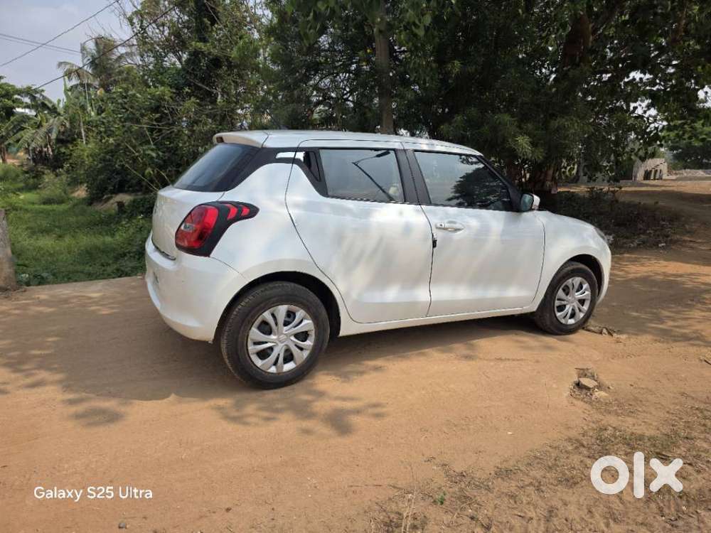 Maruti Suzuki Swift 1.2 Vxi (o), 2023, Petrol