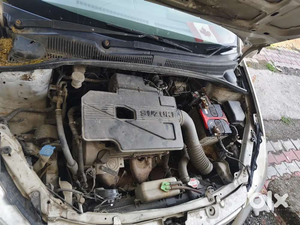 Gadi Engine Line Se Ok H Koi Dikkat Ni H Bs Thoda Kaam Hona H
