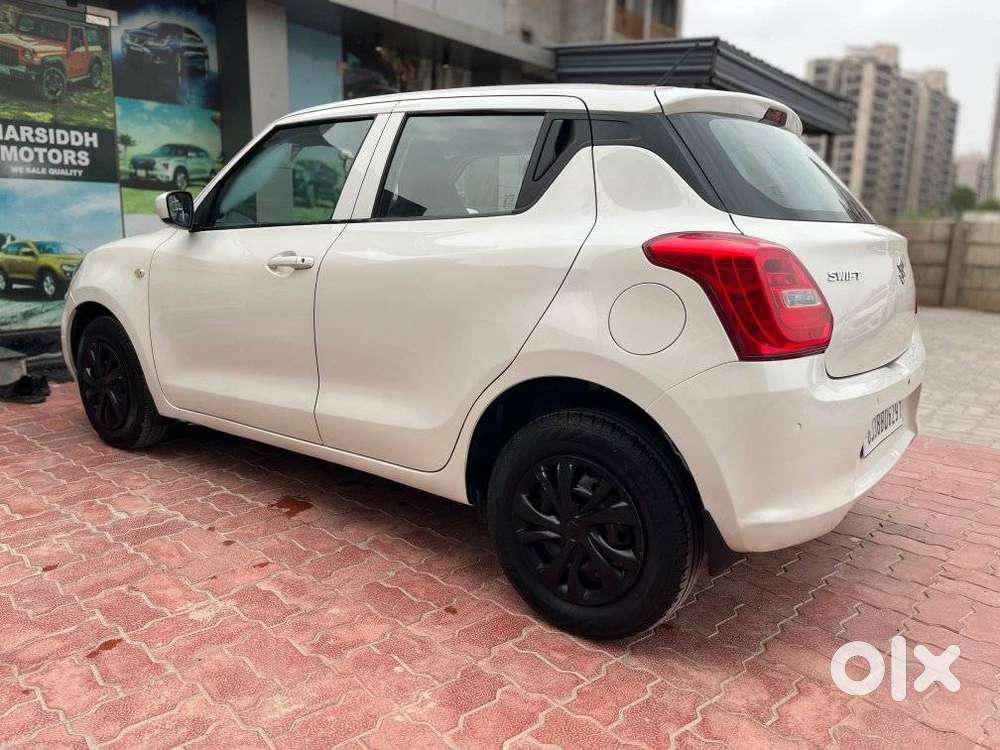 Maruti Suzuki Swift, 2022, Petrol