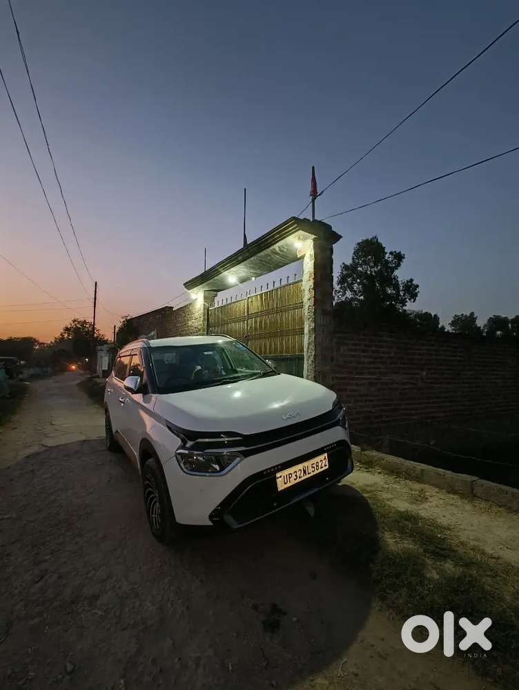 Kia Carens 2023 Petrol Manual