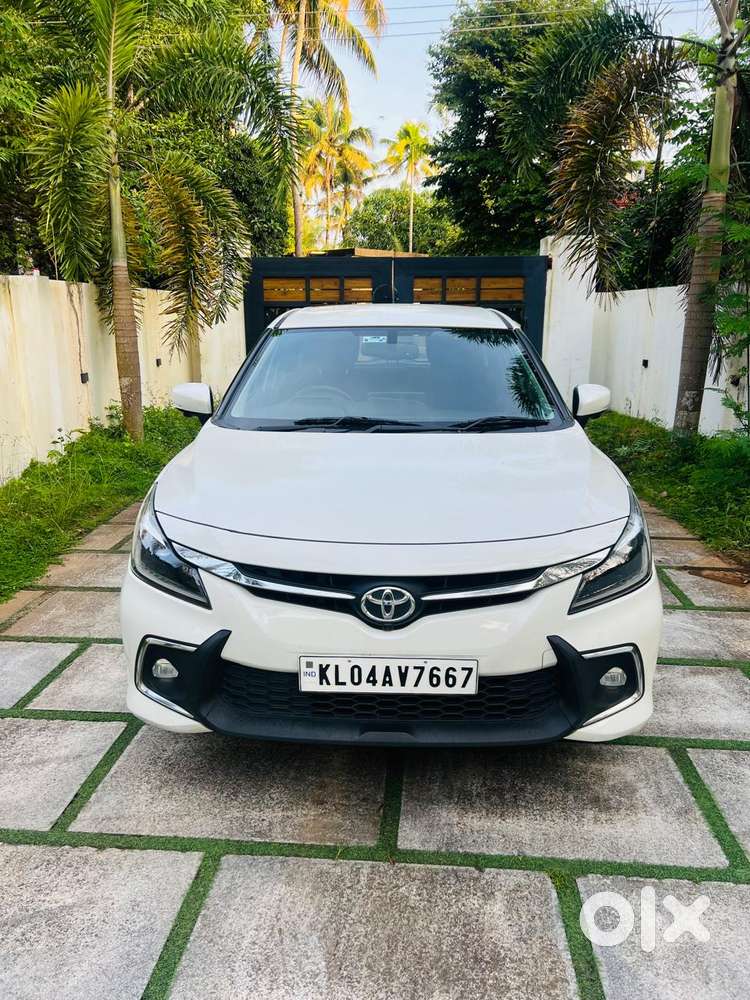 Toyota Glanza 1.2 V Amt, 2024, Petrol