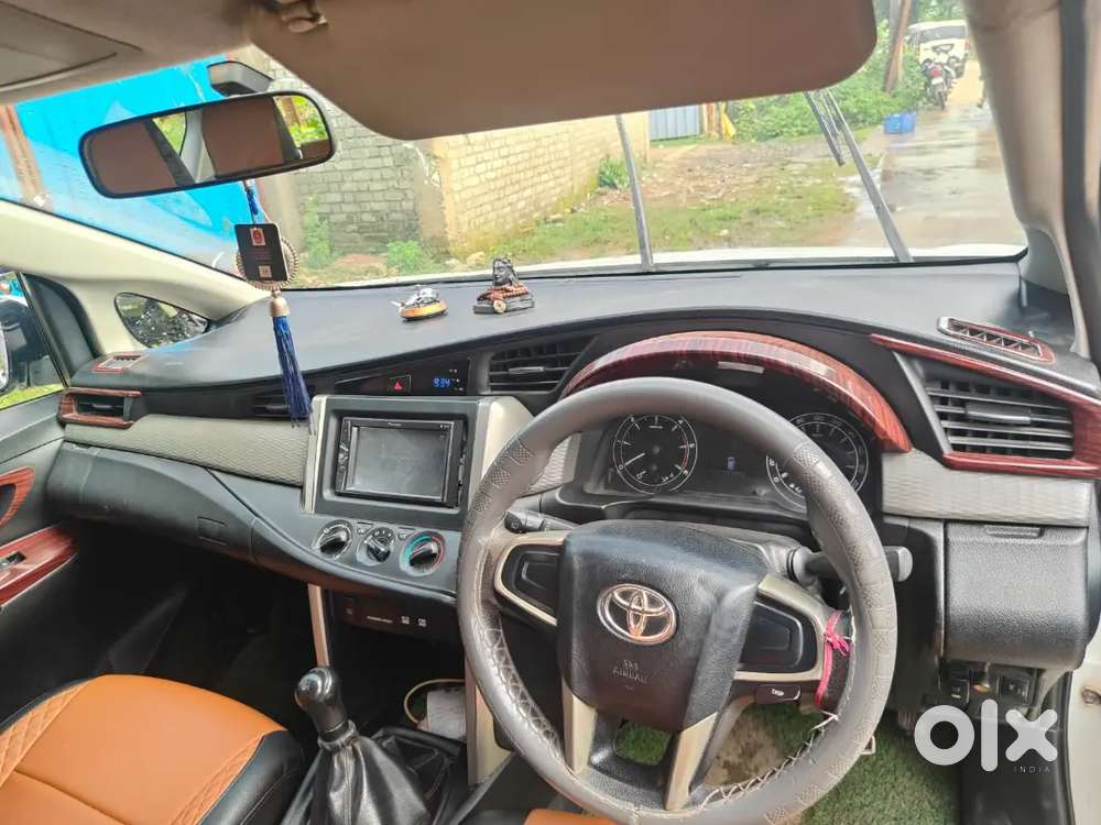 Toyota Innova Crysta 2017