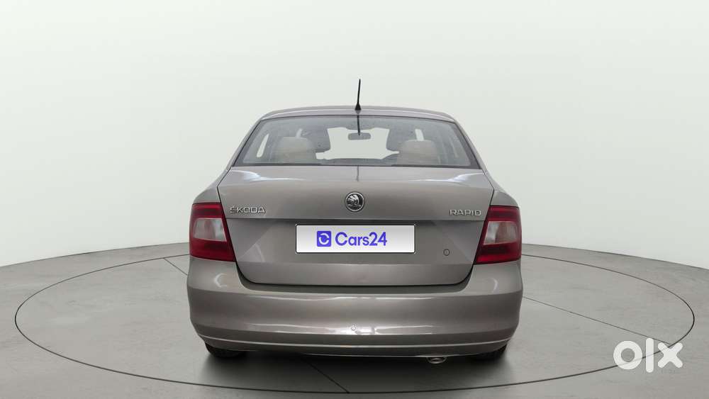 Skoda Rapid 1.6 Mpi At Elegance, 2014, Petrol