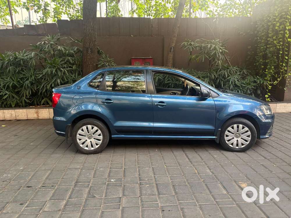 Volkswagen Ameo 2017 (blue)