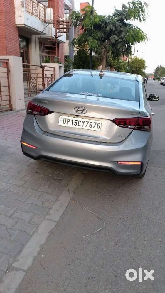 Hyundai Verna 1.5 S Vtvt, 2019, Petrol