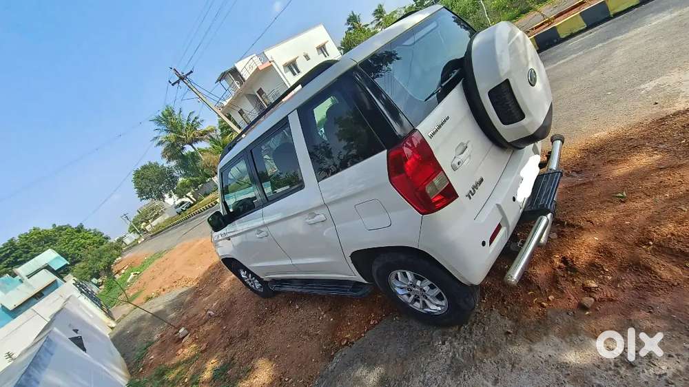 Mahindra Tuv 300 2016 Diesel 140000 Km Driven