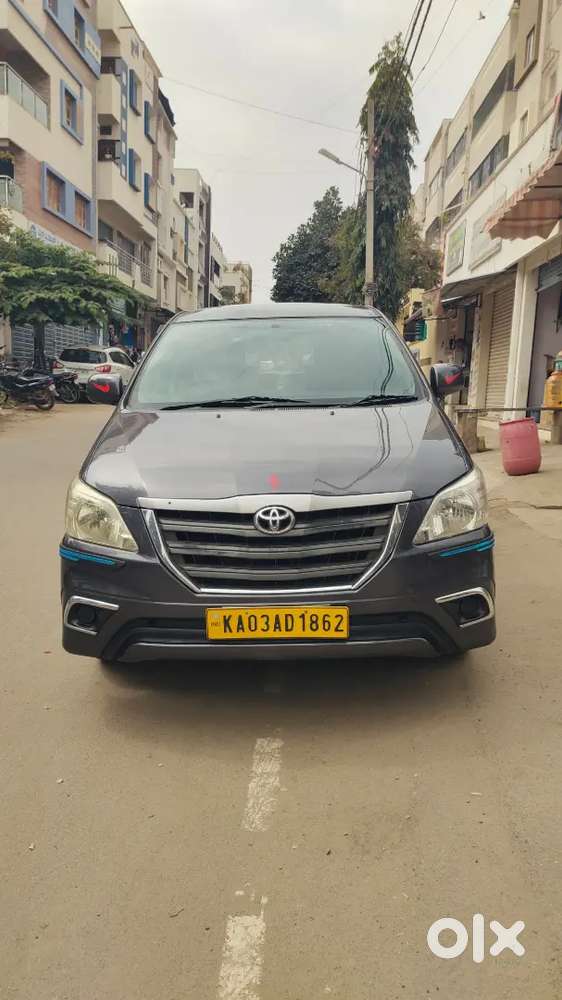Toyota Innova 2016