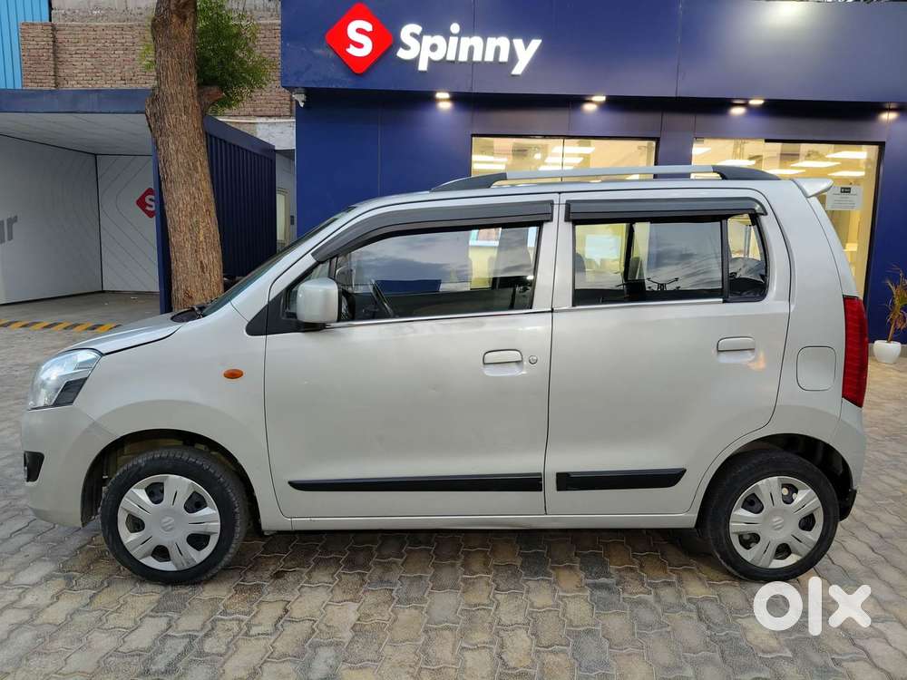 Maruti Suzuki Wagon R 1.0 Vxi Amt, 2017, Petrol