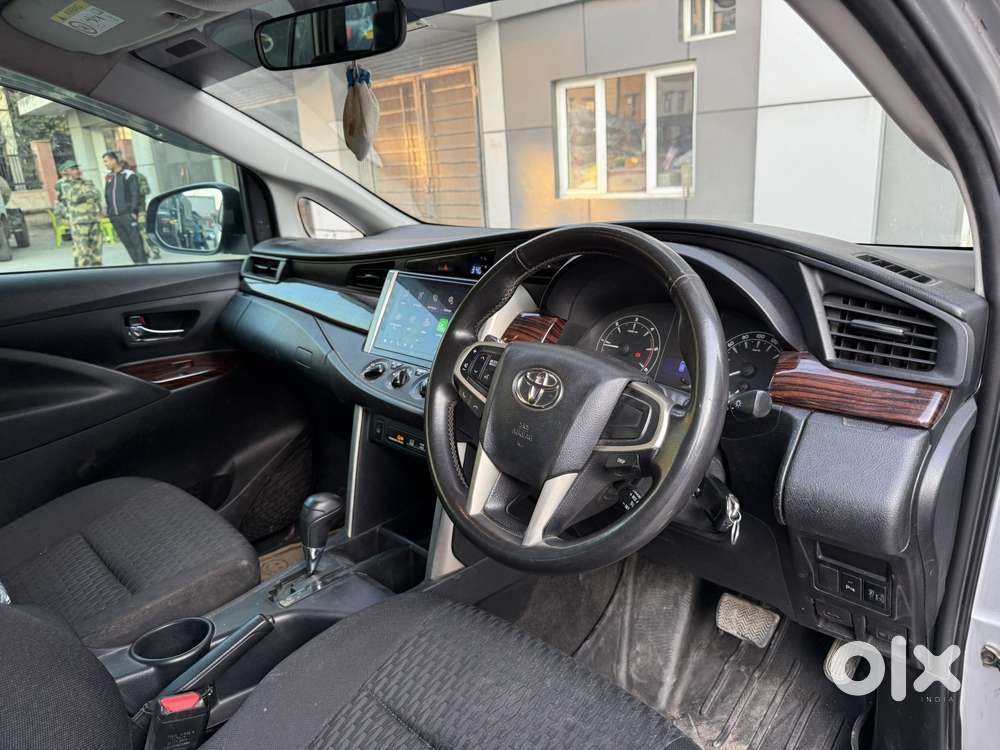 Toyota Innova Crysta