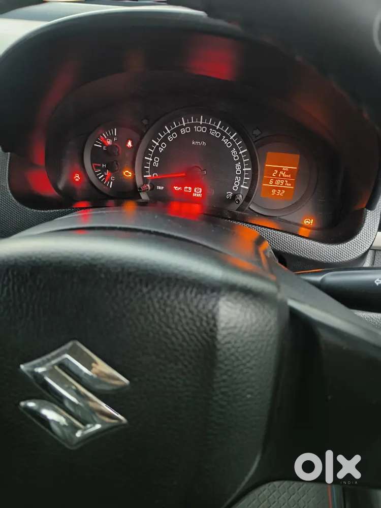 Maruti Suzuki Swift 2016 Diesel 61800 Km Driven