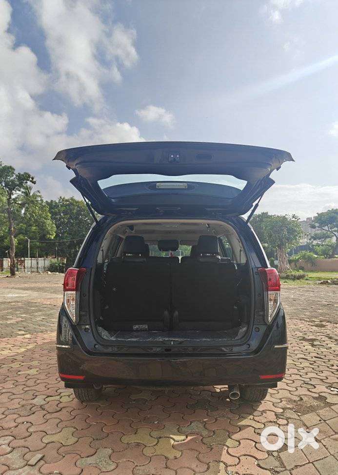 Toyota Innova Crysta [2020-ongoing] 2.4 Gx At 8 Str, 2022, Diesel