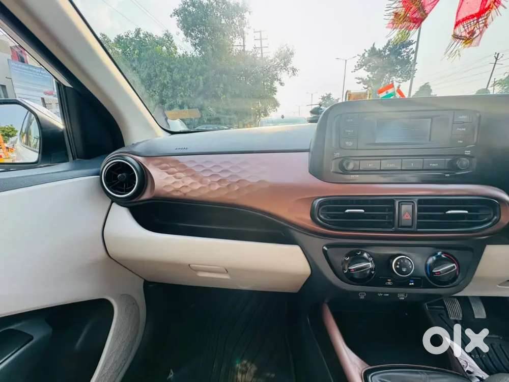 Hyundai Aura Sx 2024