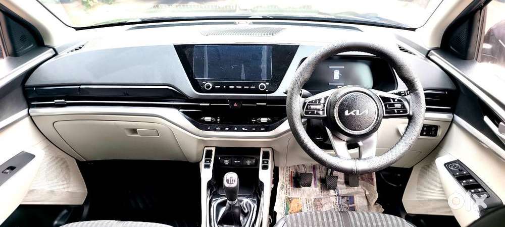 Kia Carens 1.4 Prestige Plus Turbo 7 Str, 2024, Petrol