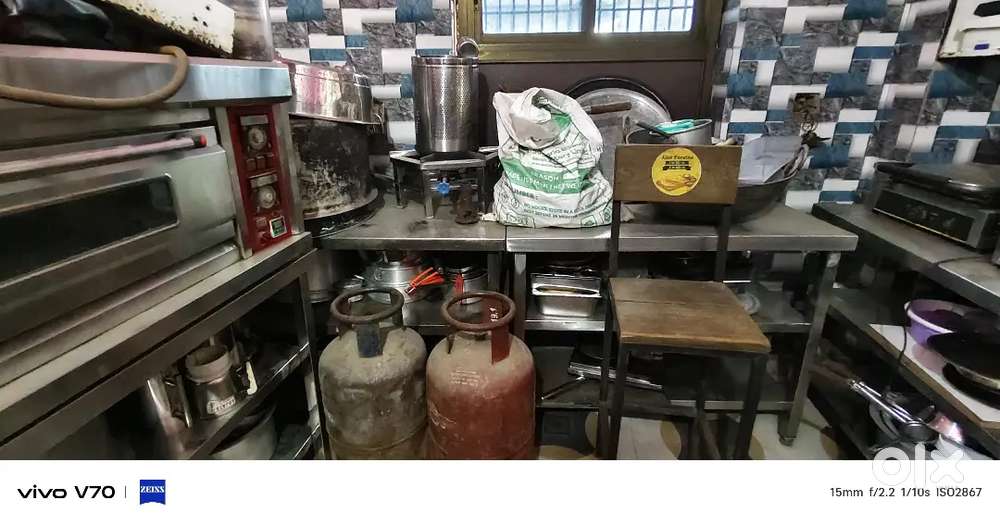 All kitchen itnem and new resturant opening wale he call kre