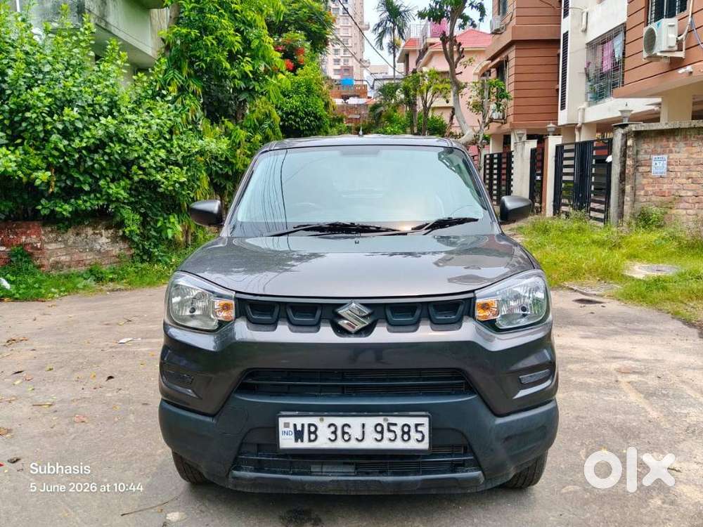 Maruti Suzuki S-presso Vxi, 2022, Petrol