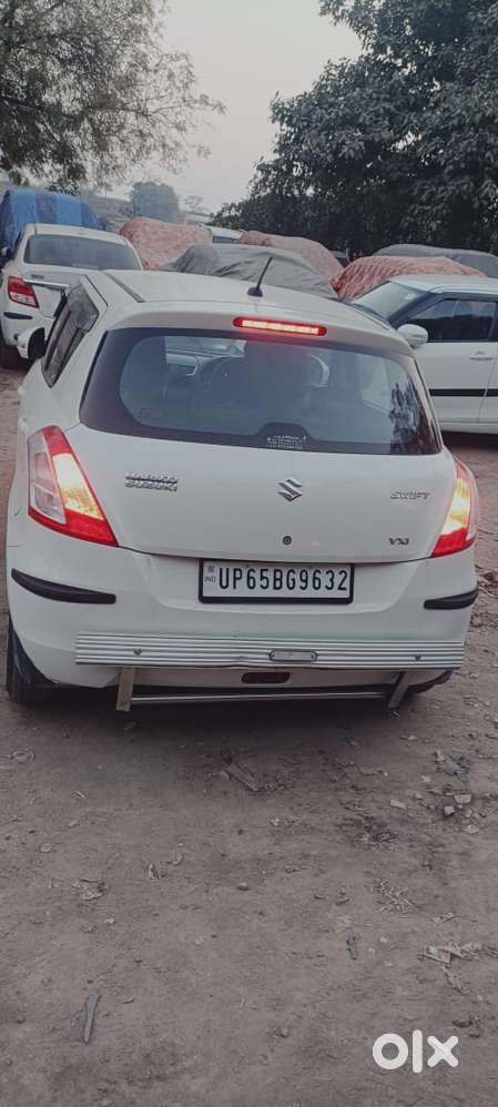 Maruti Suzuki Swift Vxi Optional, 2013, Petrol
