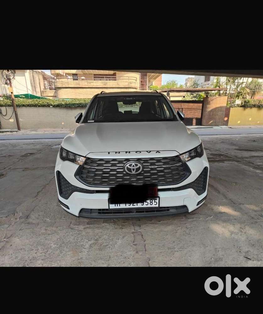Toyota Innova Hycross 2024 Petrol Good Condition