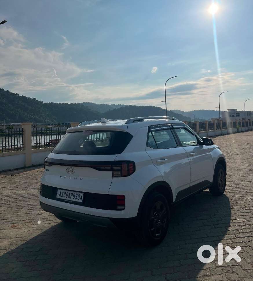 Hyundai Venue 1.2 S (o), 2025, Petrol