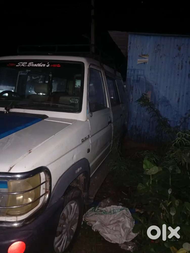 Toyota Qualis Fs 2008