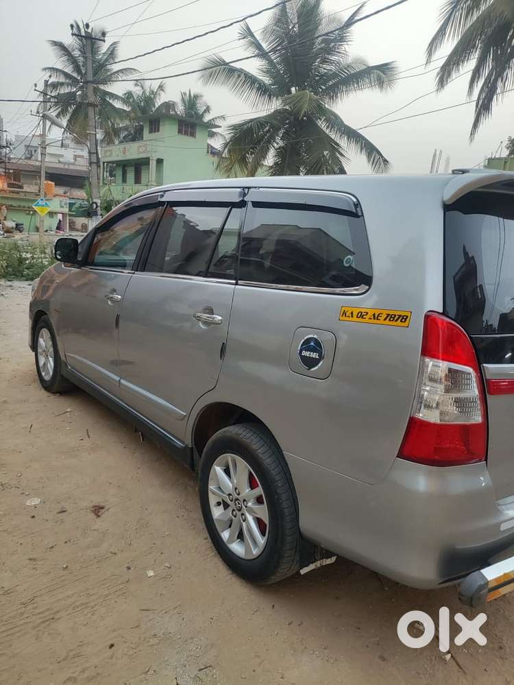 Toyota Innova 2.5 G (diesel) 8 Seater, 2015, Diesel