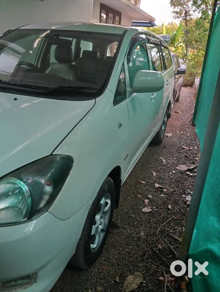 Toyota Innova Police Man Used Vehicle