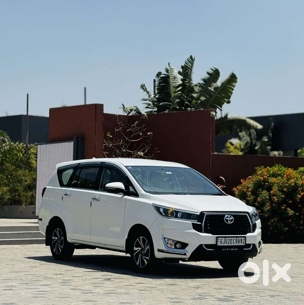 Toyota Innova Crysta 2.4 V 7 Str, 2023, Diesel