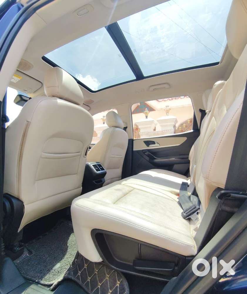 Mahindra Xuv700 2.2 Ax 7 Diesel At Str, 2022, Diesel