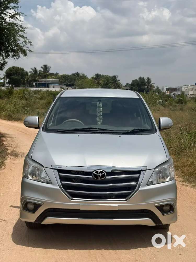 Toyota Innova Diesel 2014