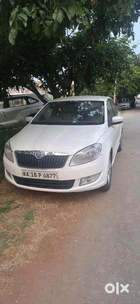 Skoda Rapid 2015 Diesel Good Condition New Tire.
Recently, Service