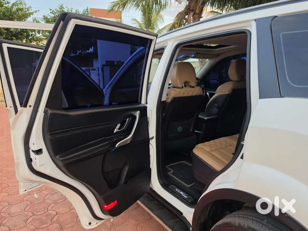 Mahindra Xuv500 W11.2018 (december)