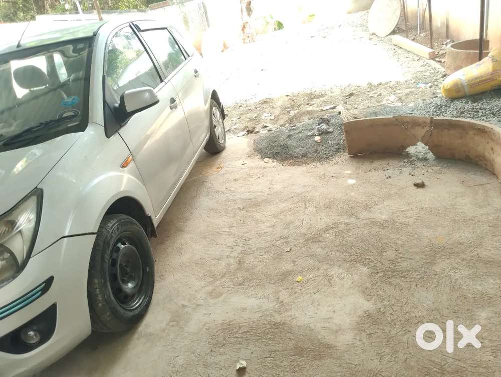 Ford Figo Diesel Zxi 2011