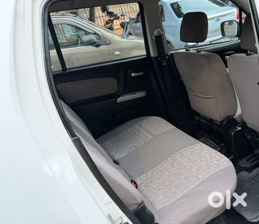 Maruti Suzuki Wagon R 1.0 Vxi Amt, 2016, Petrol