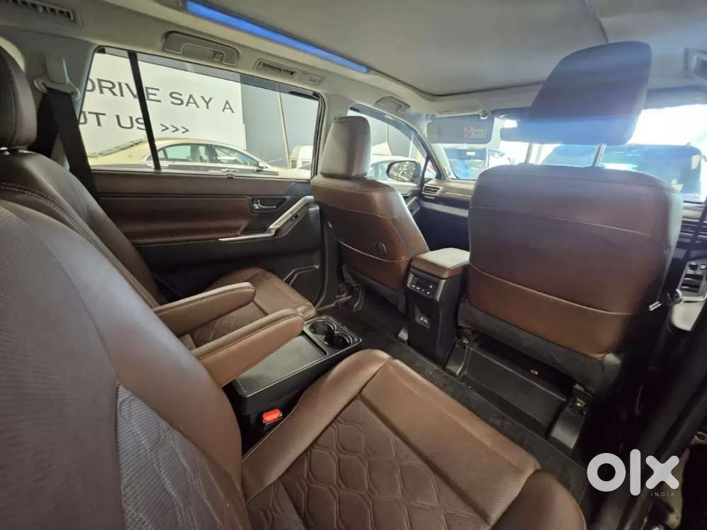 Toyota Innova Hycross 2.0 Zx (o) Hybrid 7 Str, 2024, Petrol