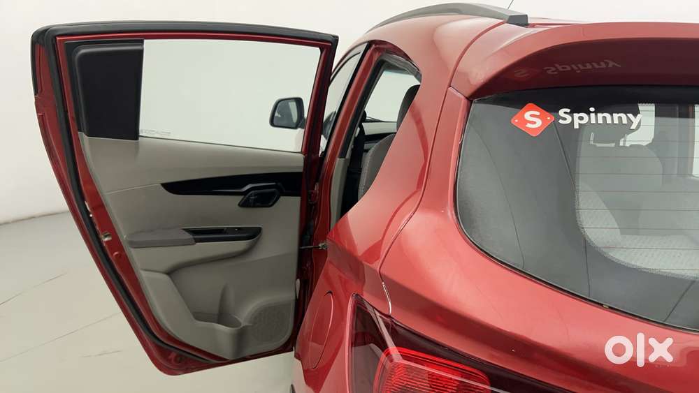Mahindra Kuv 100 2016-2017 Mfalcon G80 K6 5str, 2016, Petrol