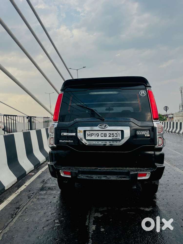 Mahindra Scorpio S6, 2015, Diesel