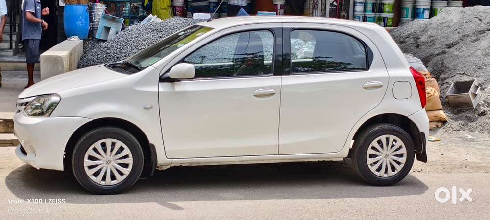 Toyota Etios Liva 2013