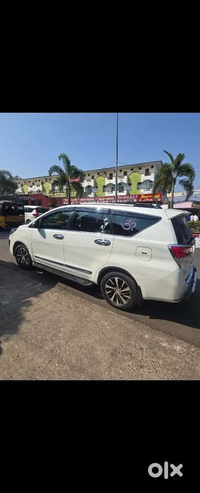 Toyota Innova Crysta Diesel 2021