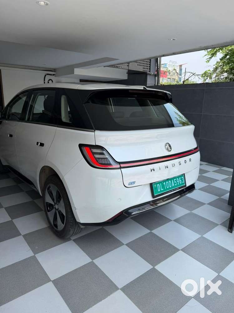 Brand New Condition Windsor Ev With 330 Km Range Pack