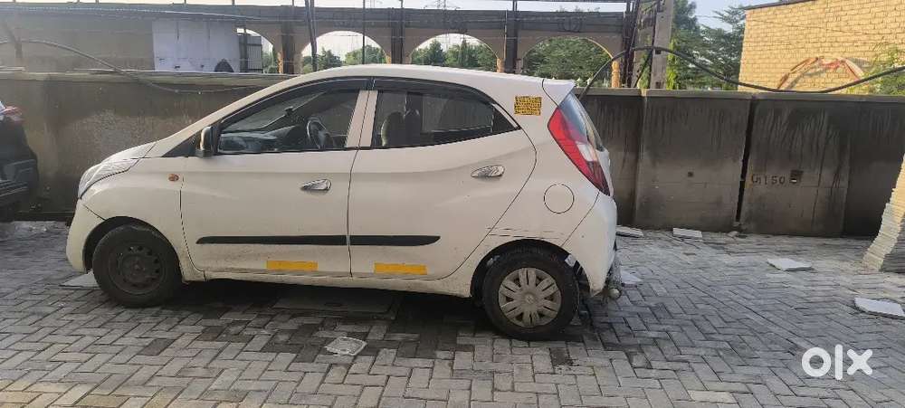 Hyundai Eon 2016 Lpg 95000 Km Driven